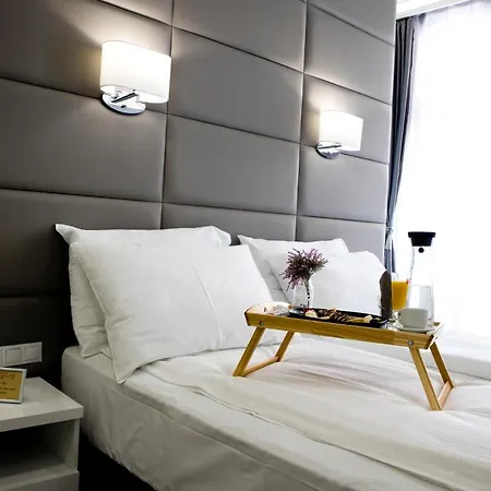 Center Szálloda 3*